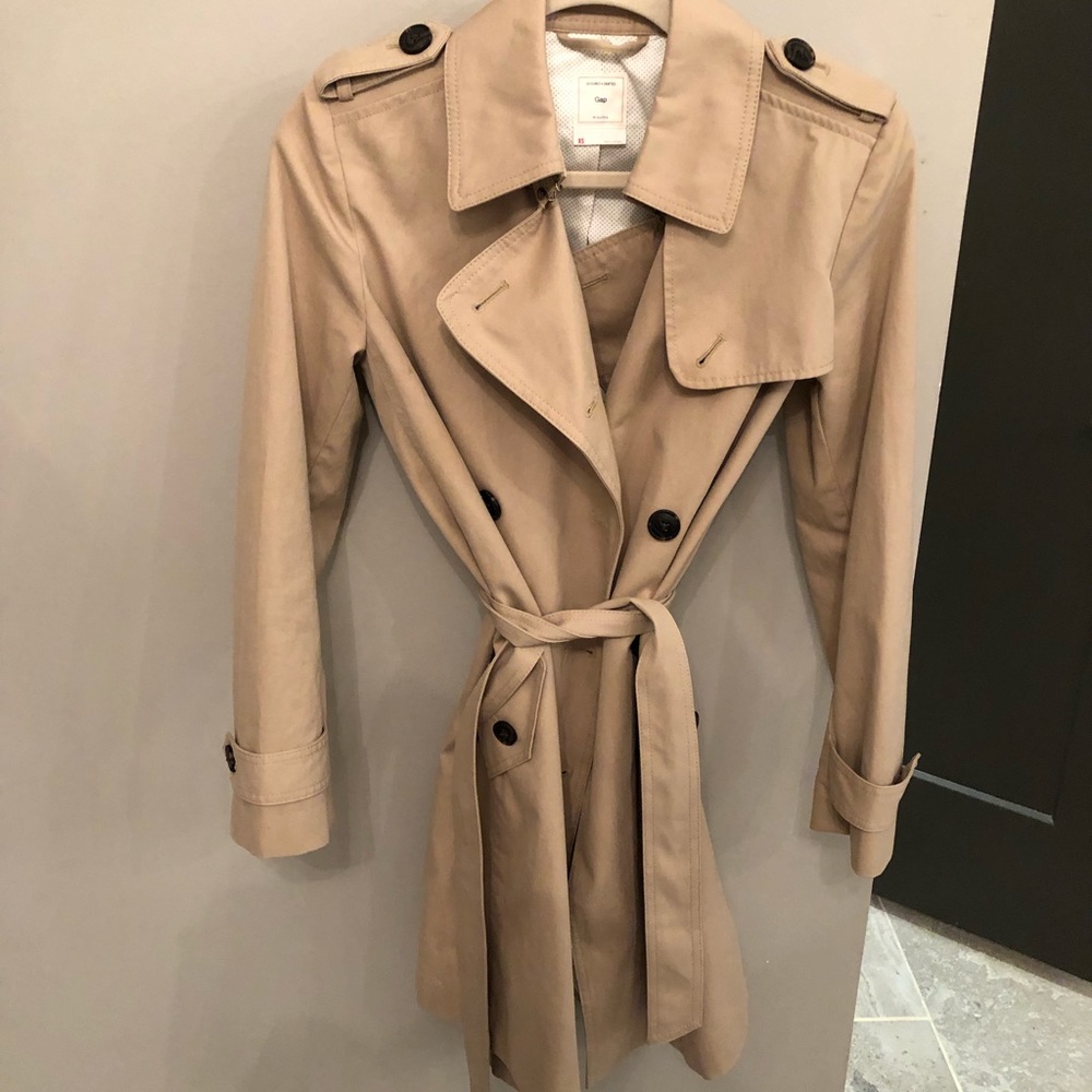 Gap Khaki Colored Trench Coat